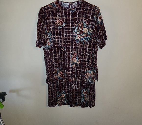 Chic Burgundy Floral 2 Pc Skirt Set - Picture 1 of 5